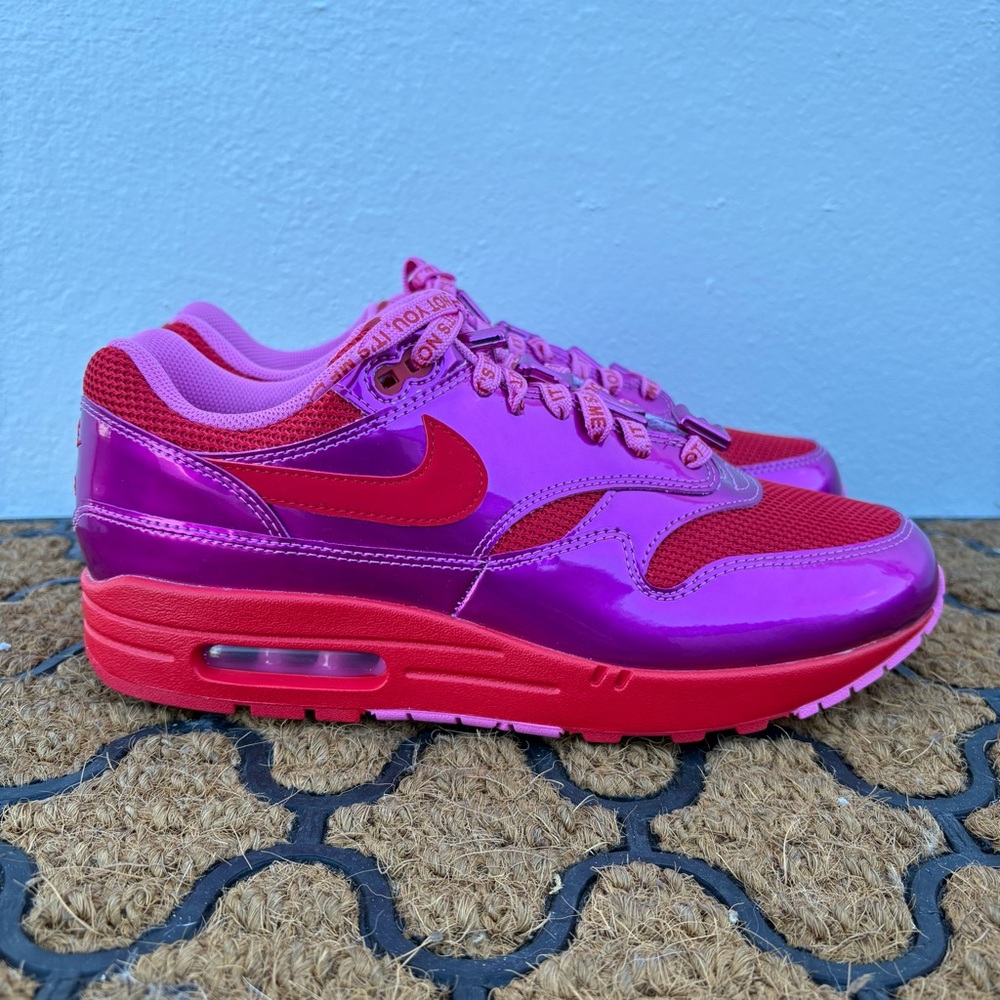 Nike Air Max 1 Premium Valentine's Day Playful Pink HV2301-600 Running Shoes 9.5